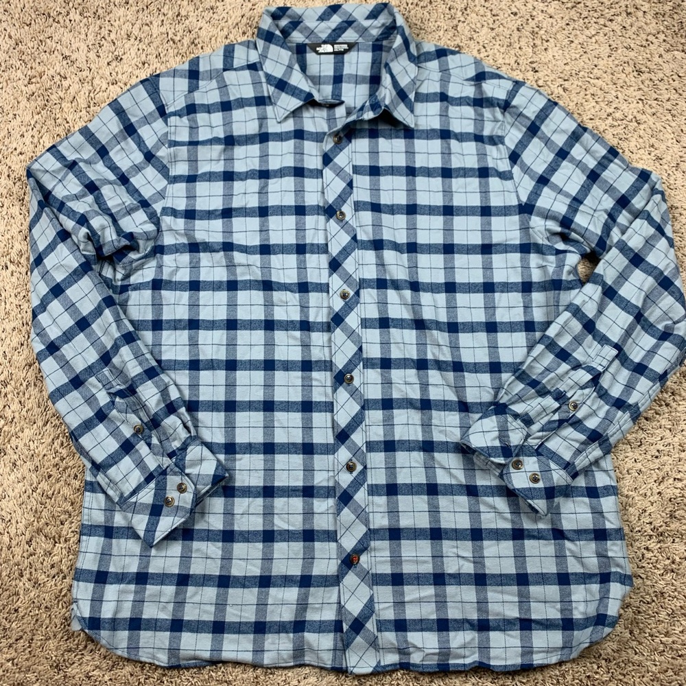 North Face Men’s Plaid Flannel Button Down Shirt